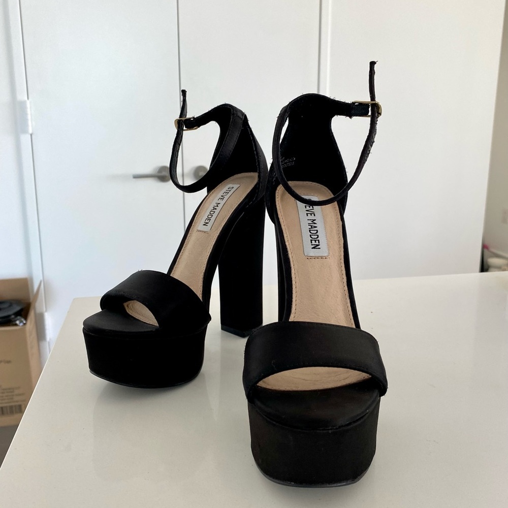 Steve Madden satin platform heels